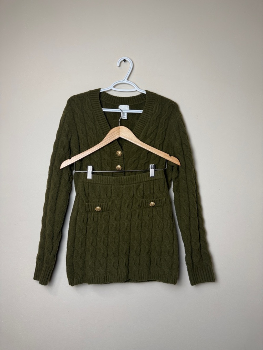 H&M Olive Green Cable Knit Cardigan & Skirt Set XS Matching Co-Ord Cozy Set - Picture 2 of 10